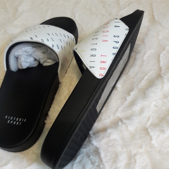 Victoria's Secret Slide - Picture 3 of 4